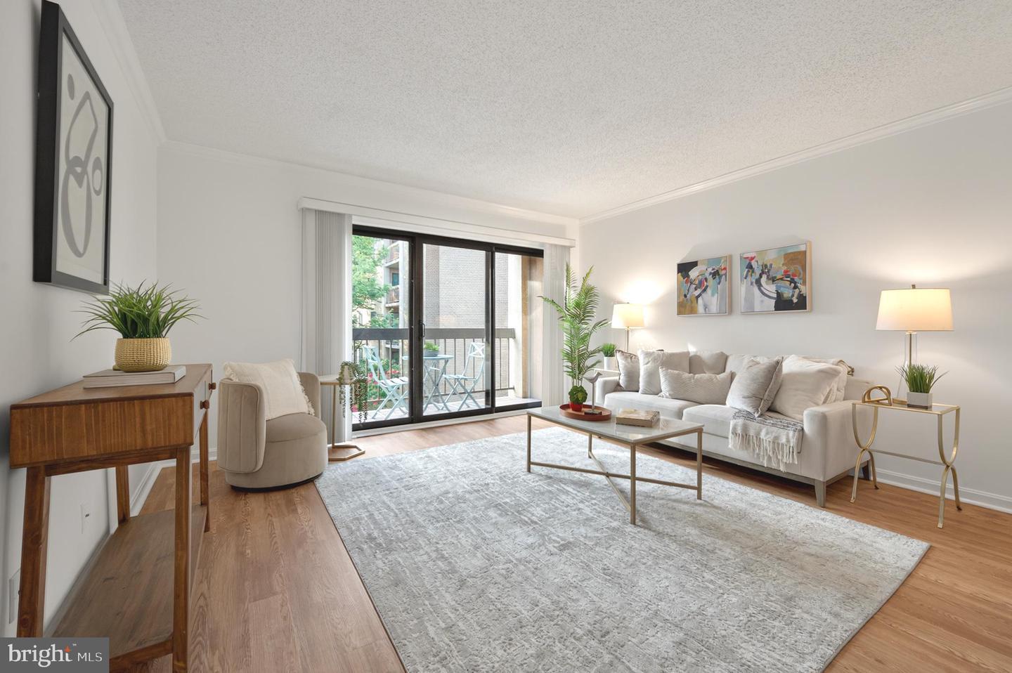 Property Photo:  803 N Howard Street 333  VA 22304 
