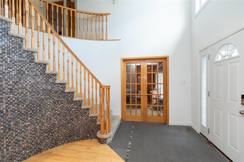 Property Photo: 15 Ridgebury Place MB R3P 2G5