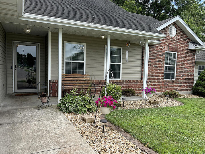 Property Photo: 5008 Sandstone Dr MO 65202