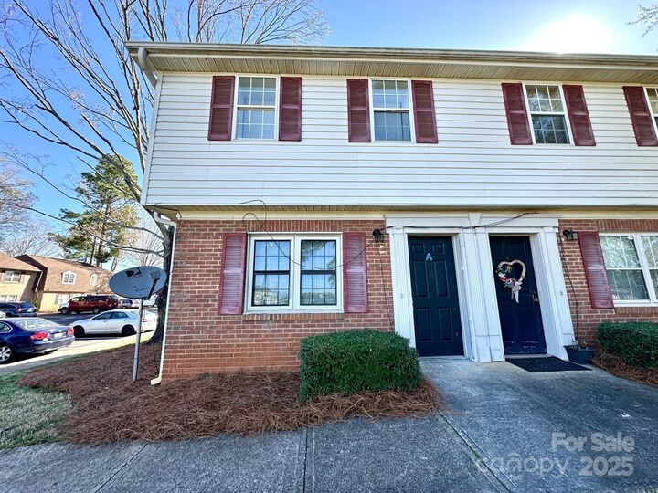 5812 Hunting Ridge Lane A  Charlotte NC 28212 photo