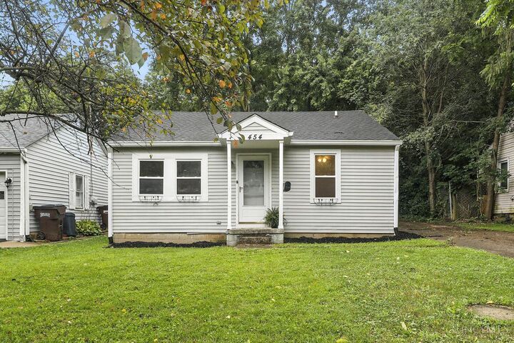 Property Photo: 454 Valley View Drive OH 45065