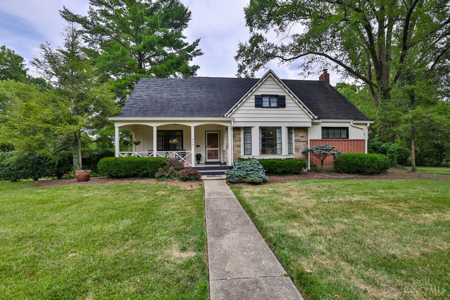 Property Photo:  926 Reily Road  OH 45215 