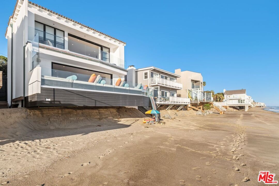 Property Photo: 27212 Escondido Beach Rd CA 90265