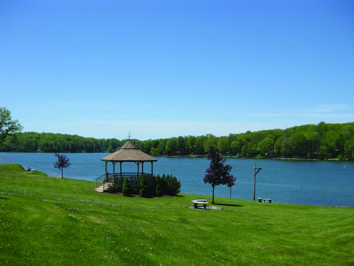 Property Photo: 8 Nassau Ct PA 15801