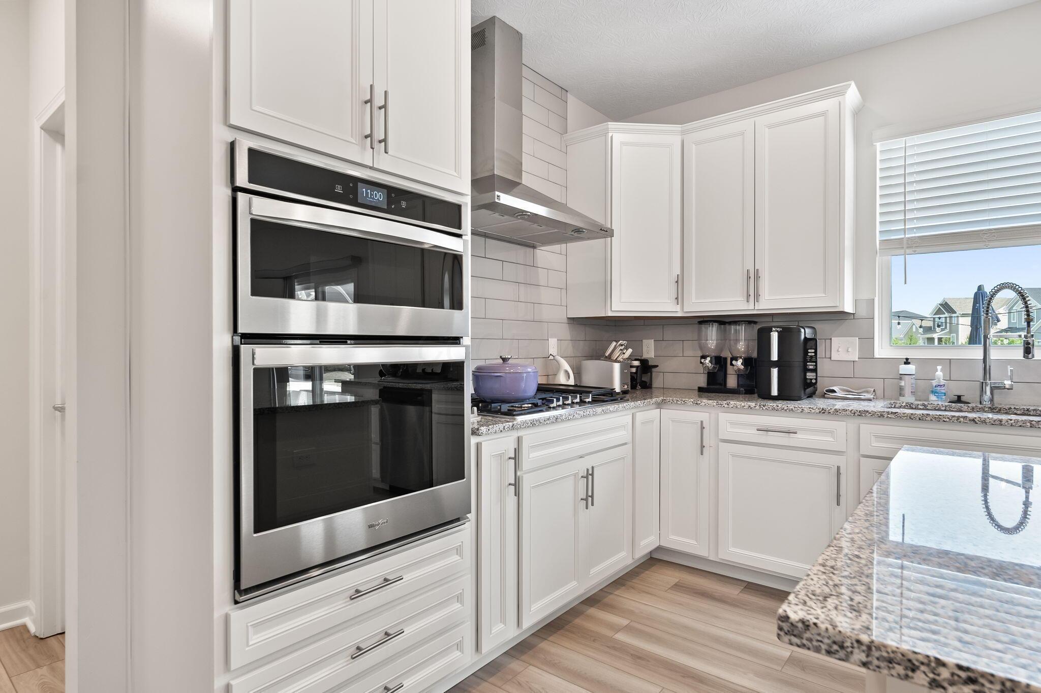 Property Photo: 4806 Yankee Road OH 43026