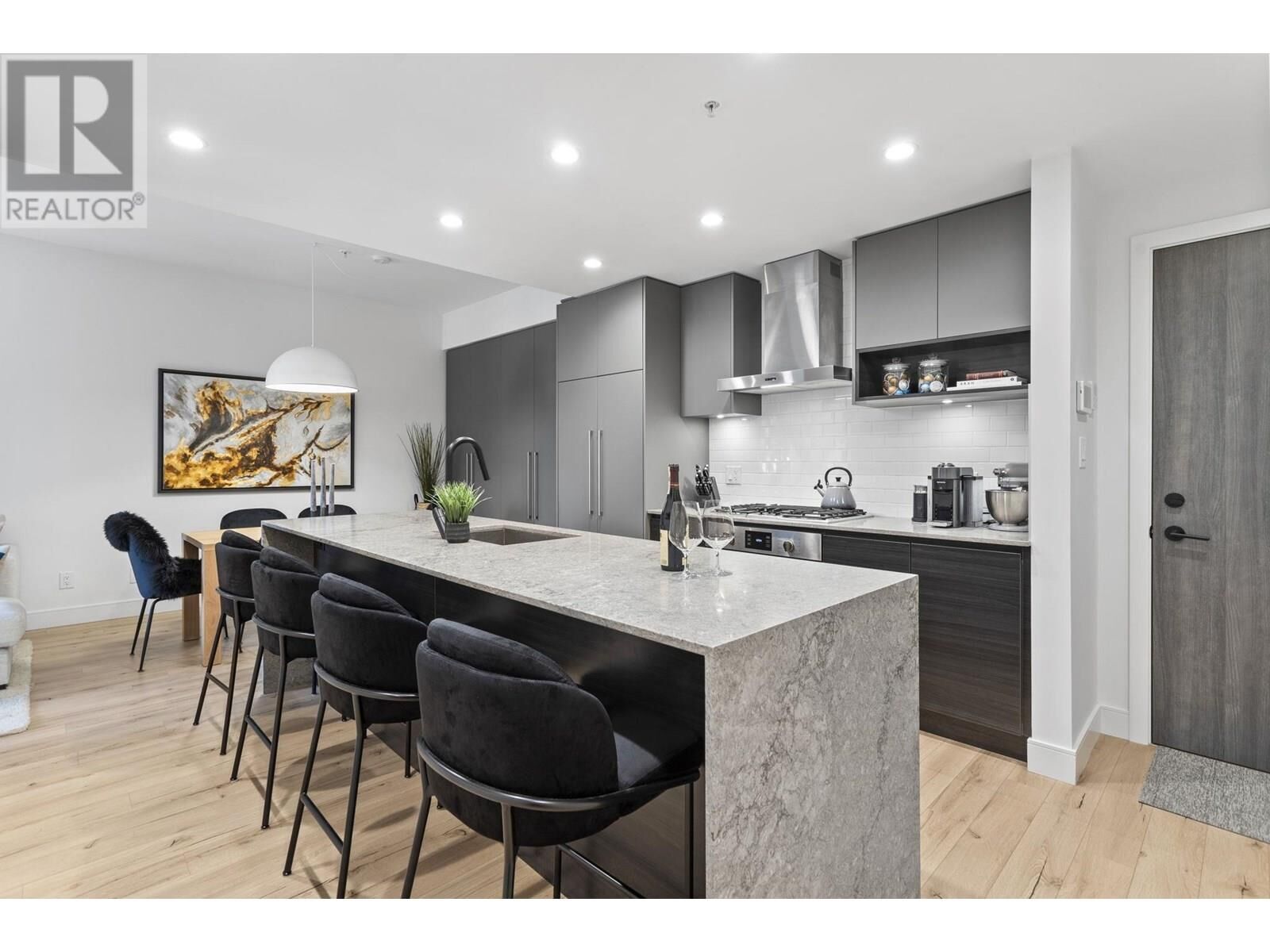 Photo de la propriété: 3131 Murray Street 507 BC V3H 0L9