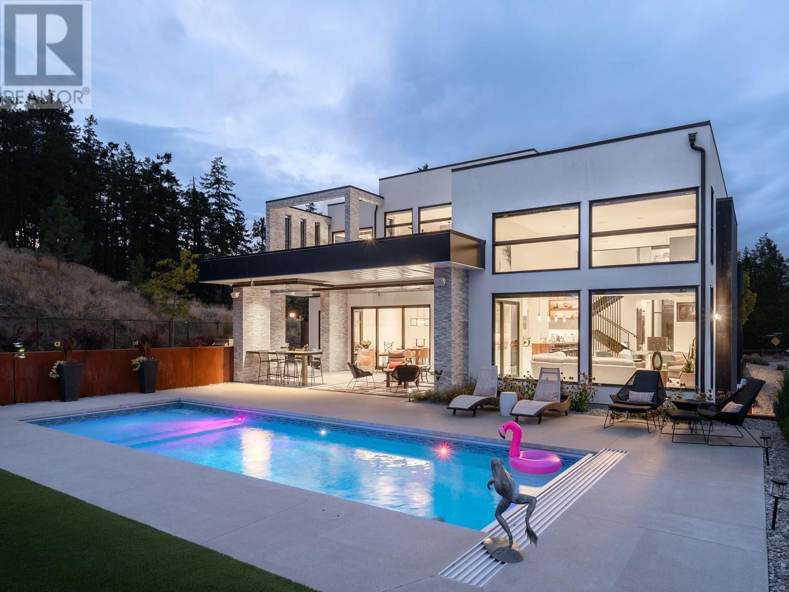 722 Highpointe Place  Kelowna BC V1V 2Y3 photo