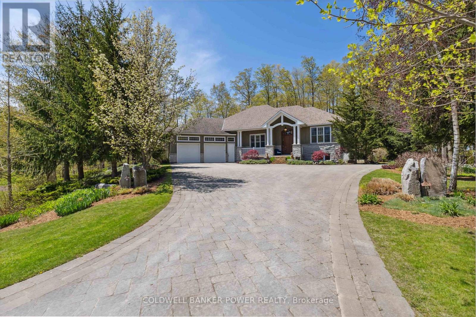 Photo de la propriété:  75331 Maxobel Road  ON N0M 1G0 