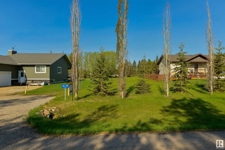 Property Photo: 106 1 Street AB T0E 1A0