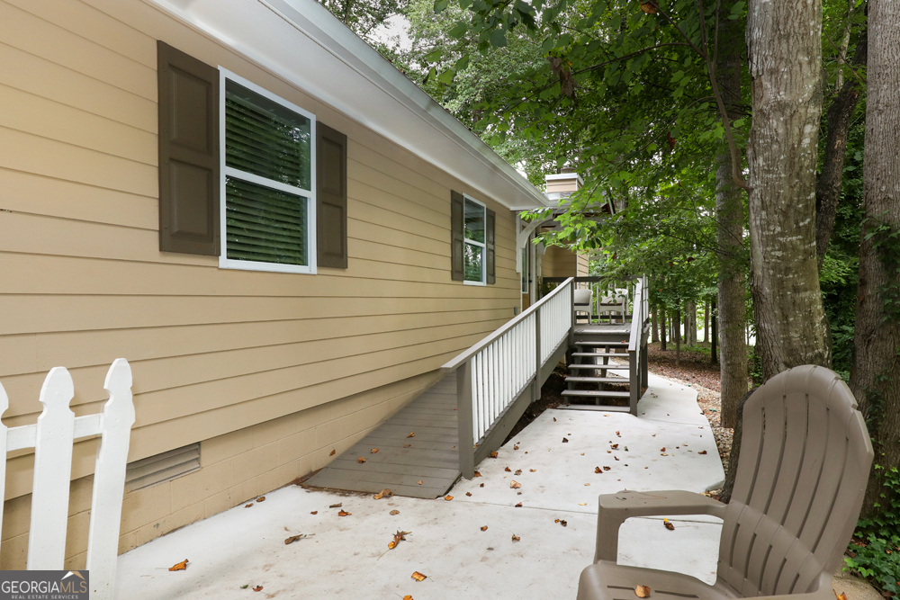 Property Photo: 359 Rue Chalet GA 30553