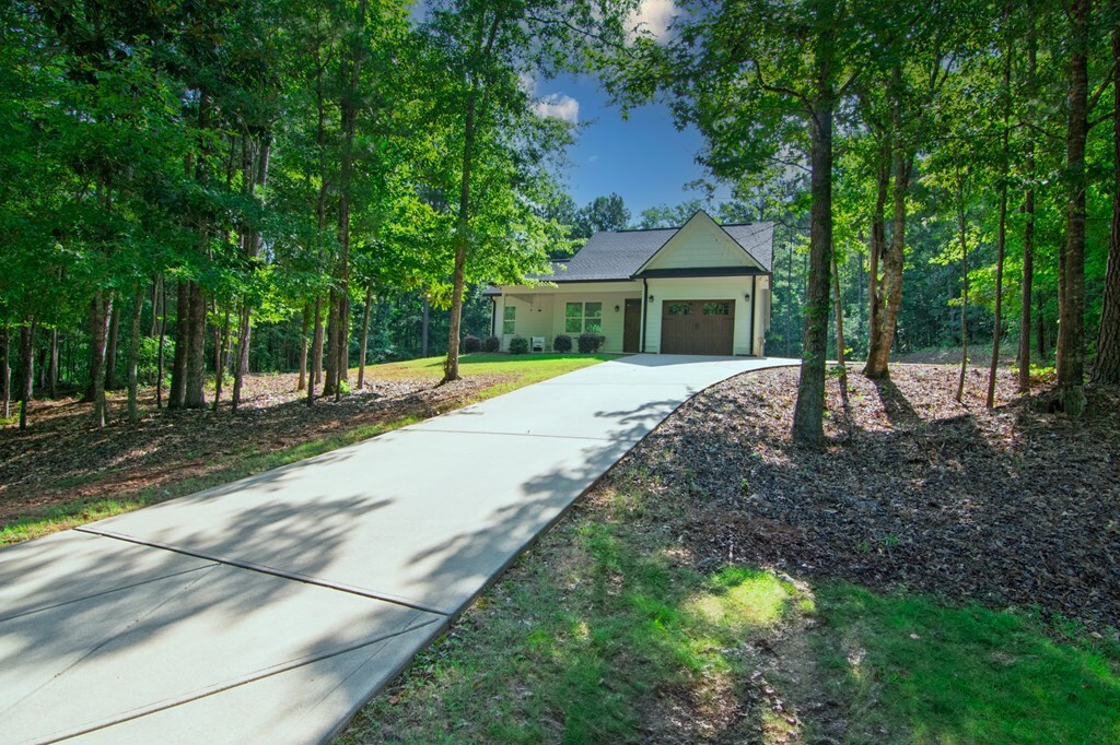 Property Photo: 370 Sullivan Circle GA 31822