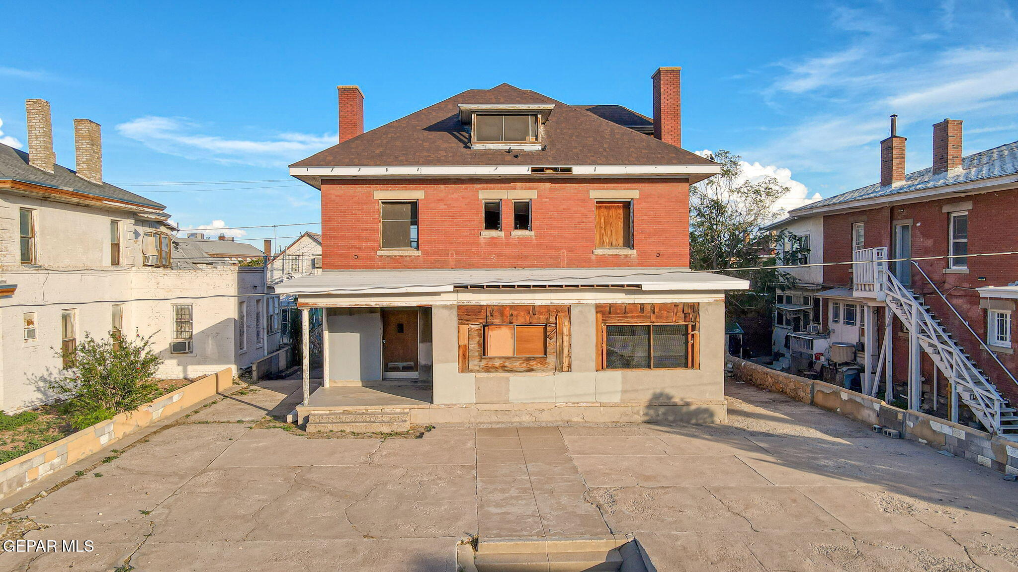 Property Photo: 1128 Arizona Avenue TX 79902