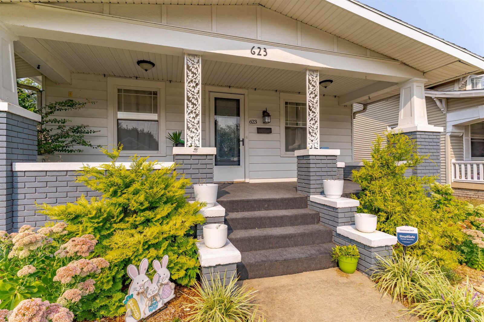 Property Photo:  623 S Runnymeade Avenue  IN 47714-2005 