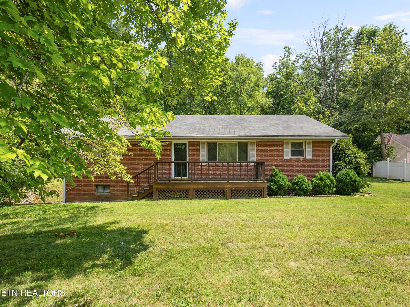 Property Photo:  2904 Ginn Drive  TN 37920 
