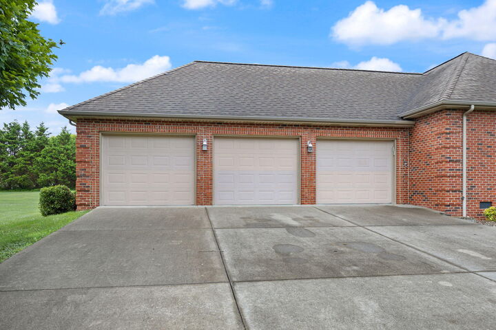 Property Photo:  24 Donald Court  KY 40744 