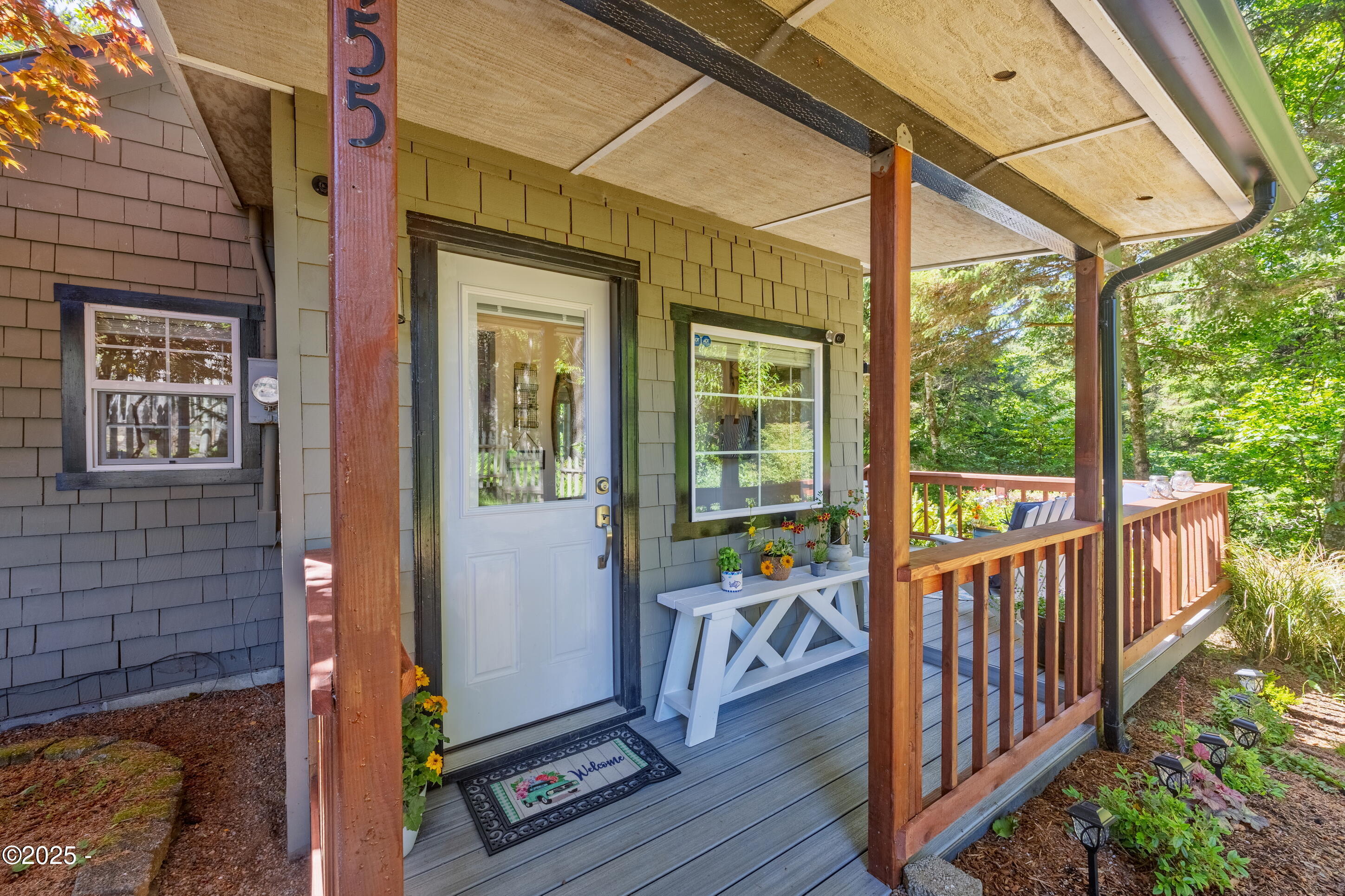 Property Photo:  155 Hazelton Avenue  OR 97341 