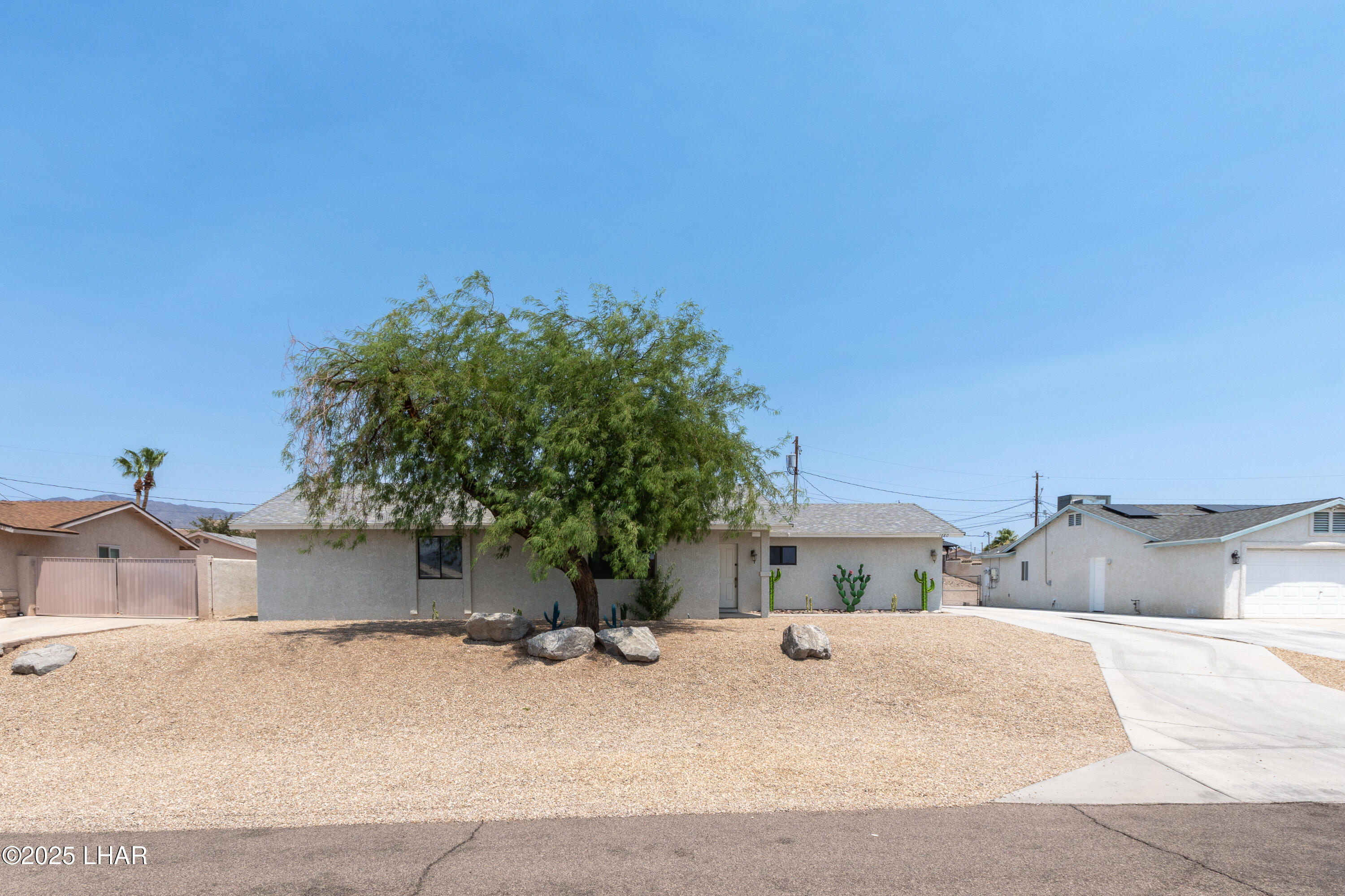 1680 Privateer Dr  Lake Havasu City AZ 86404 photo
