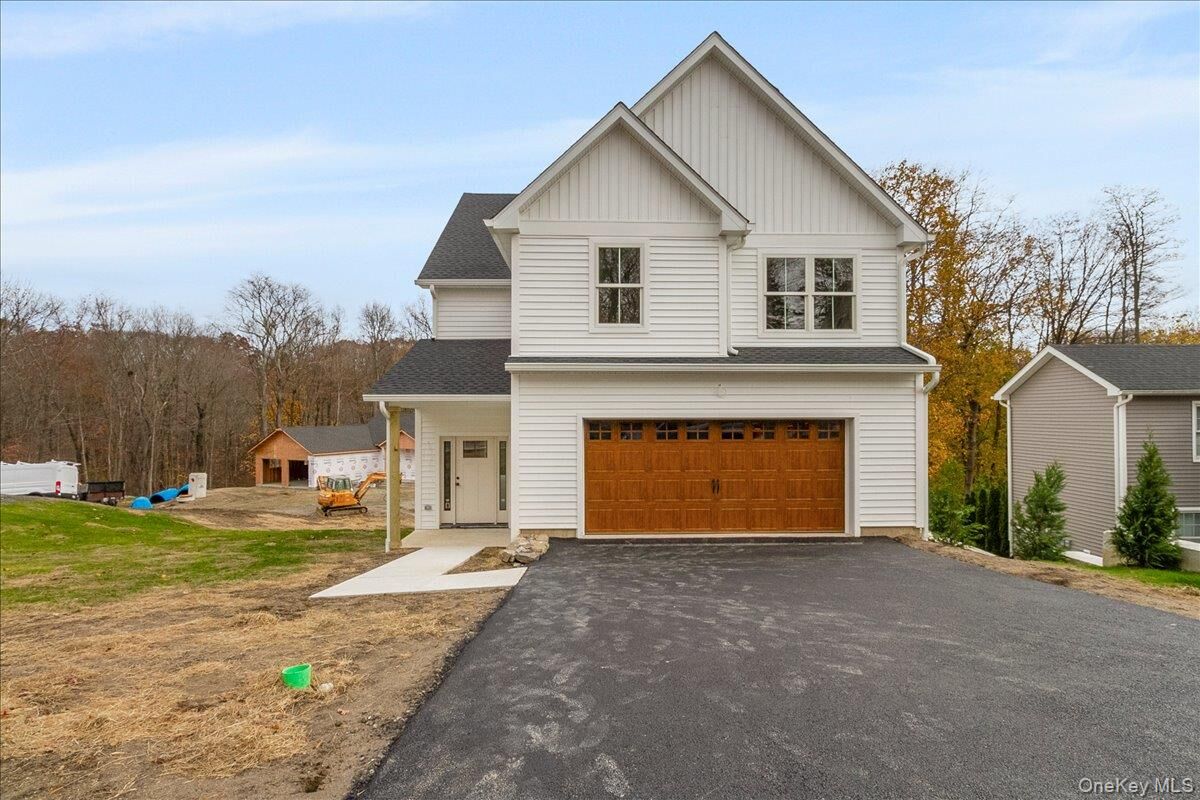 Property Photo:  4 Eastview Court  NY 10509 