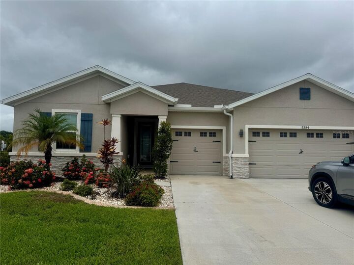 Property Photo: 5384 Grove Mill Loop FL 34211