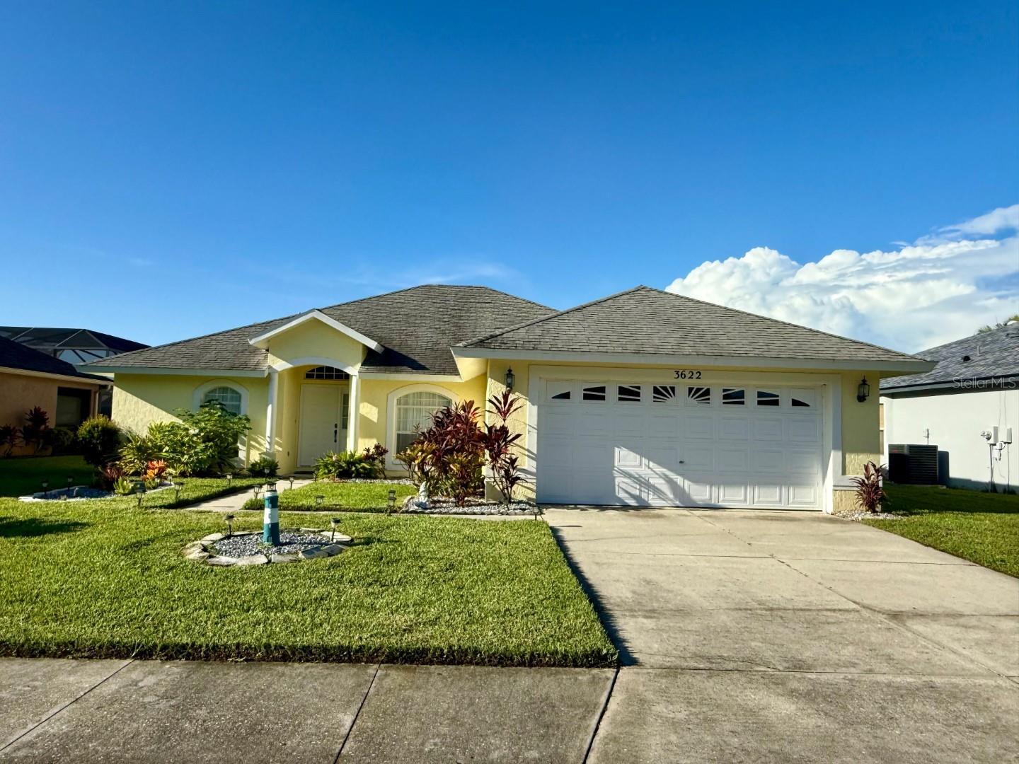 Property Photo: 3622 61st Drive E FL 34203