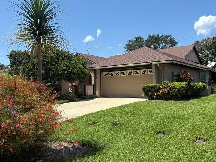 Property Photo:  2021 Arbor Way  FL 32757 