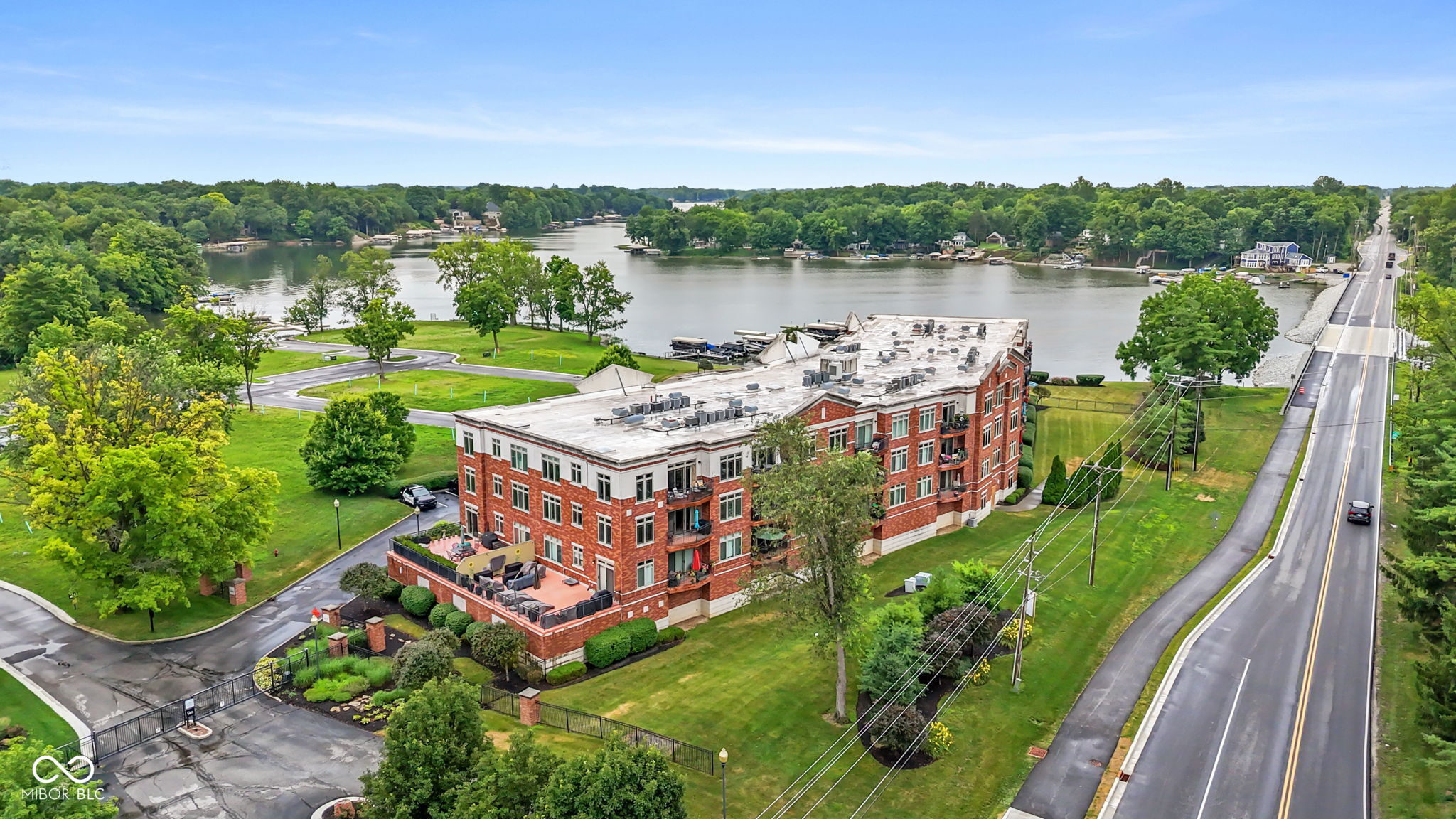 Property Photo: 20971 Shoreline Court #312 IN 46062