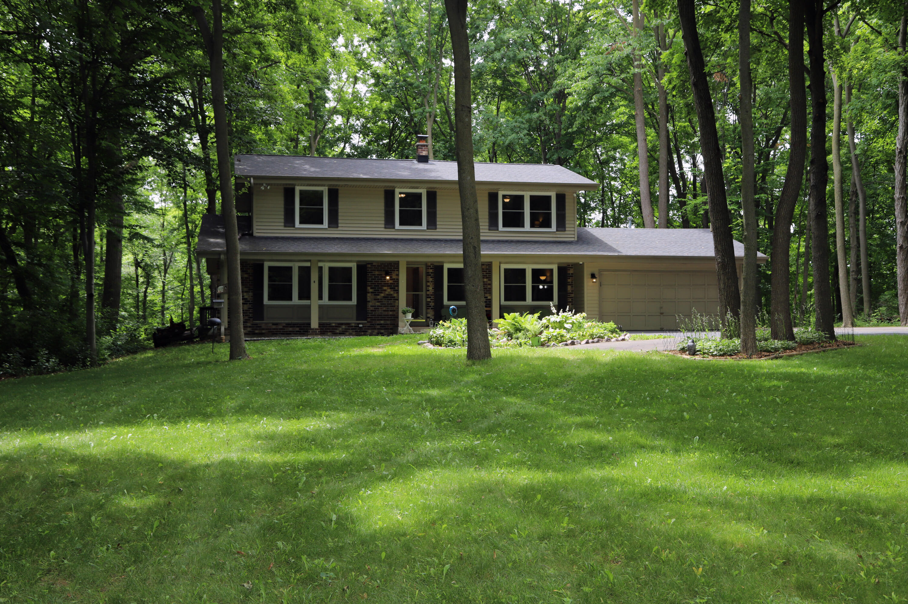 Property Photo: 10545 W Greenwood Ter WI 53224