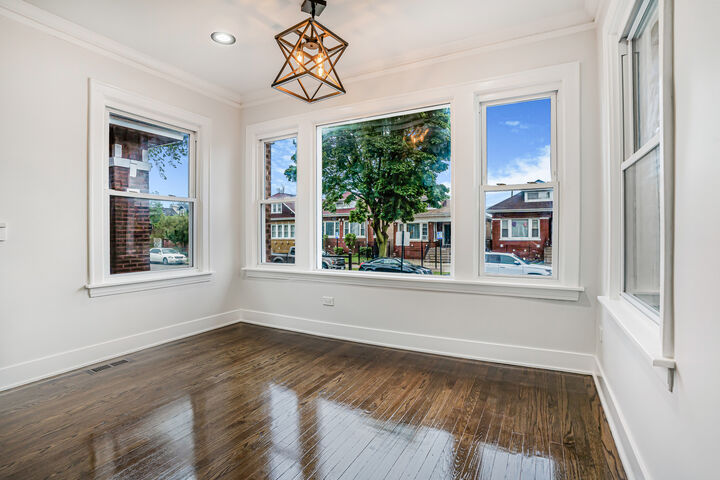 Property Photo:  5823 S Francisco Avenue  IL 60629 