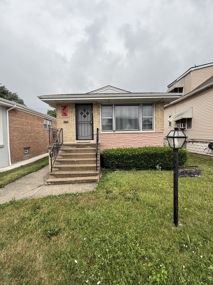 Property Photo:  10044 S Indiana Avenue  IL 60628 