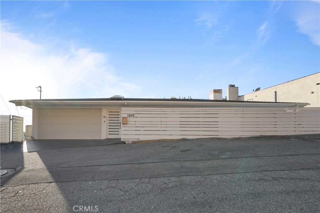 Property Photo: 1893 Sunset Plaza Drive CA 90069