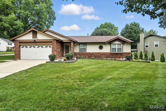Property Photo:  897 San Sebastian Drive  MO 63026 