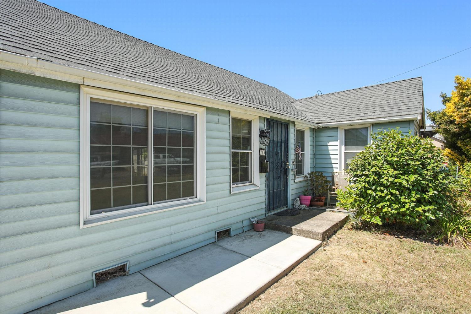 Property Photo:  714 Simon Street  CA 95632 