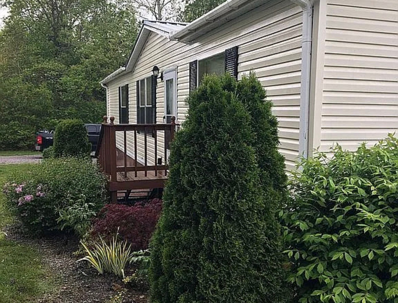 Property Photo: 6273 Greenbrier Cemetery Rd TN 37073