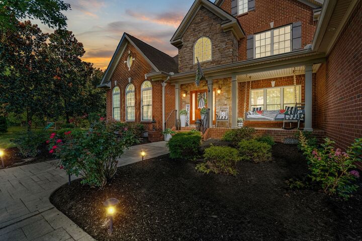 Property Photo: 605 Gary Bowman Ct TN 37130