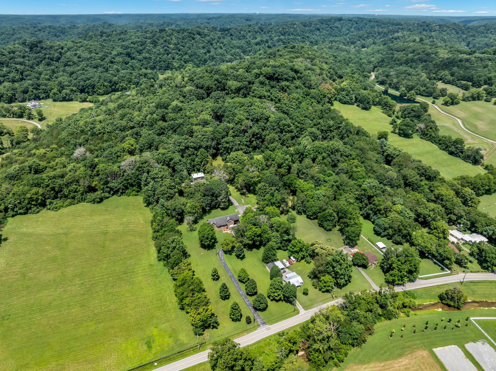Property Photo: 4748 Lickton Pike TN 37189