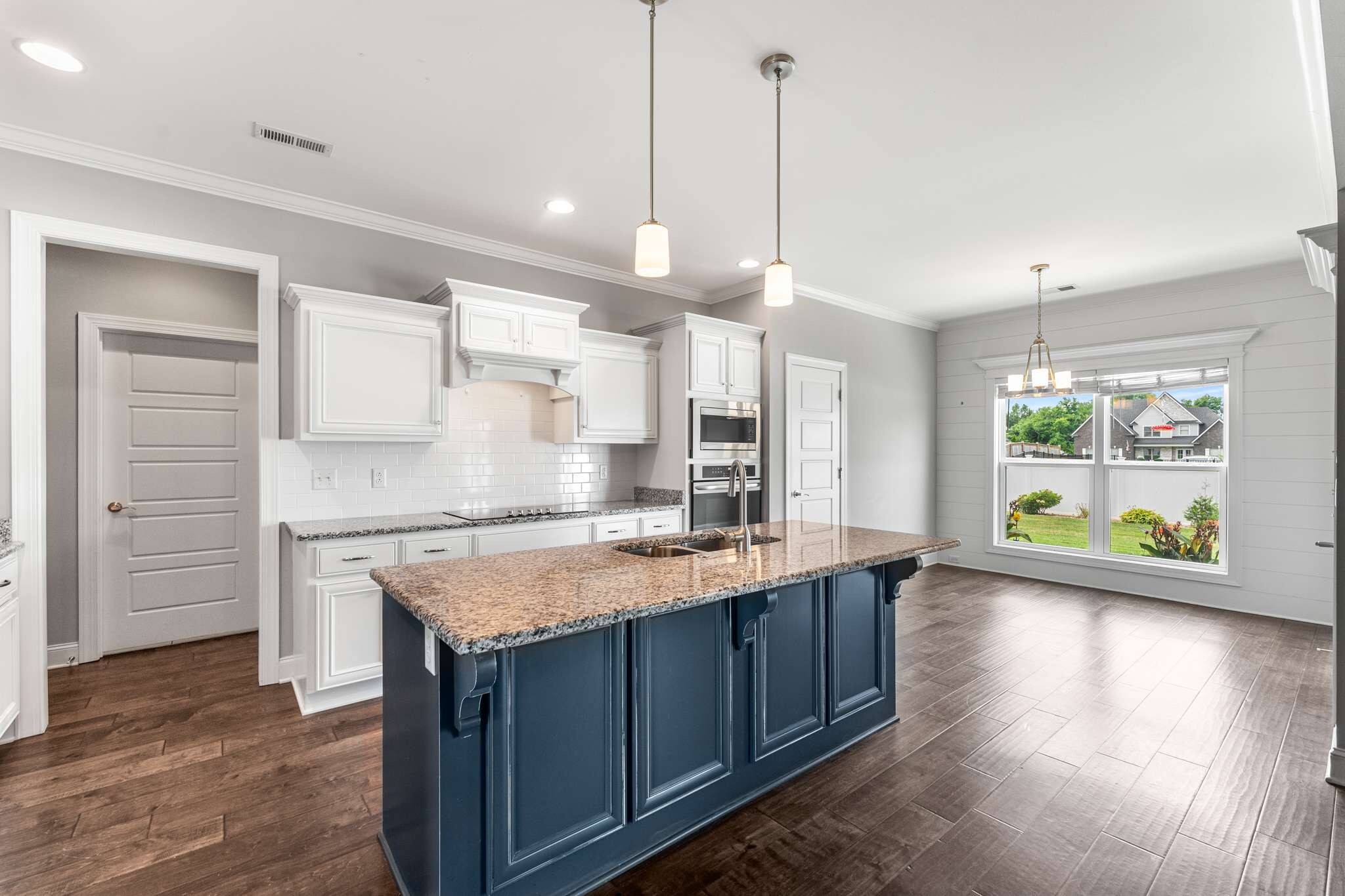 Property Photo:  1110 Escalade Ct  TN 37085 