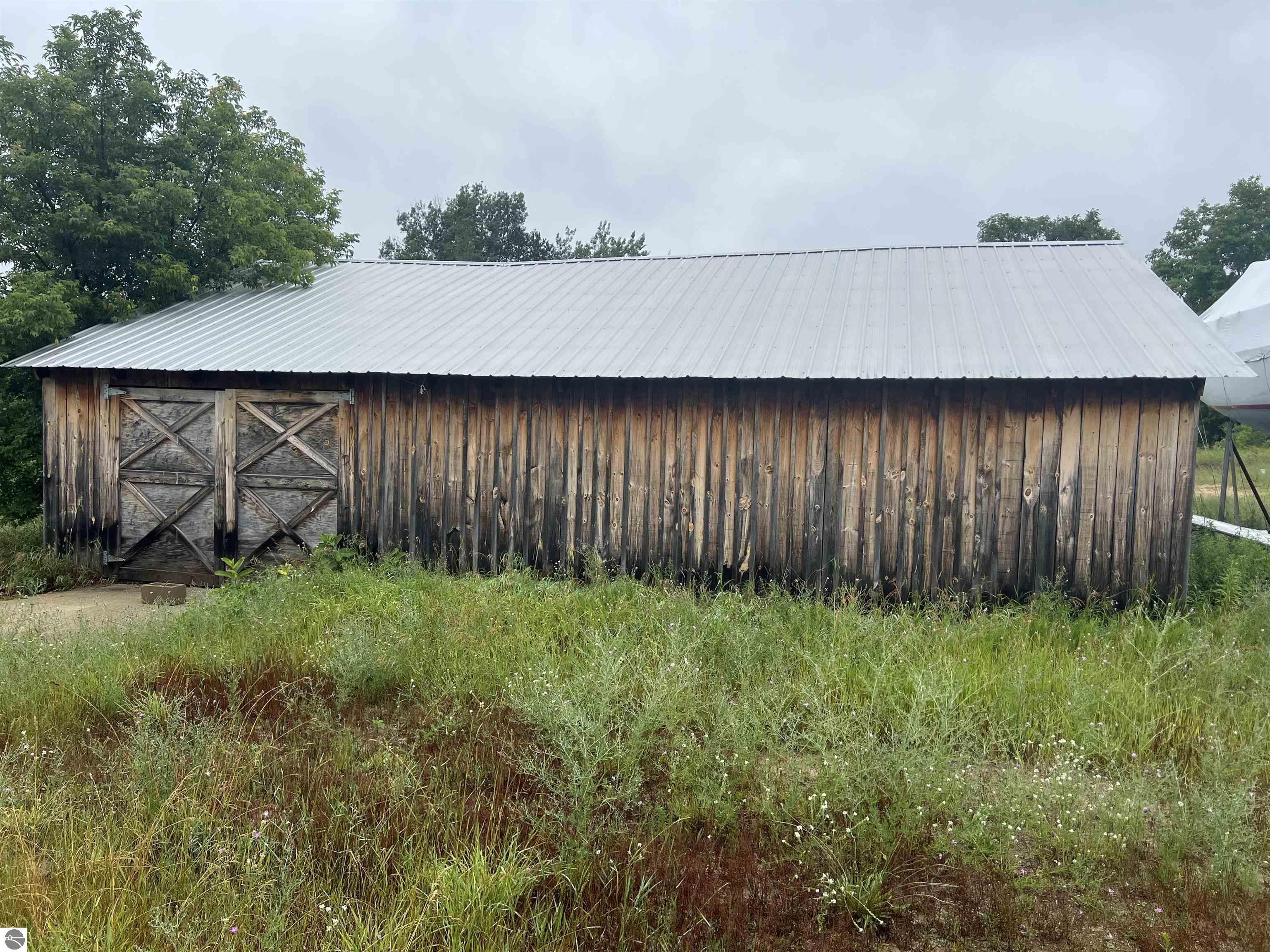 Property Photo:  2494 W 18 Road  MI 49688 