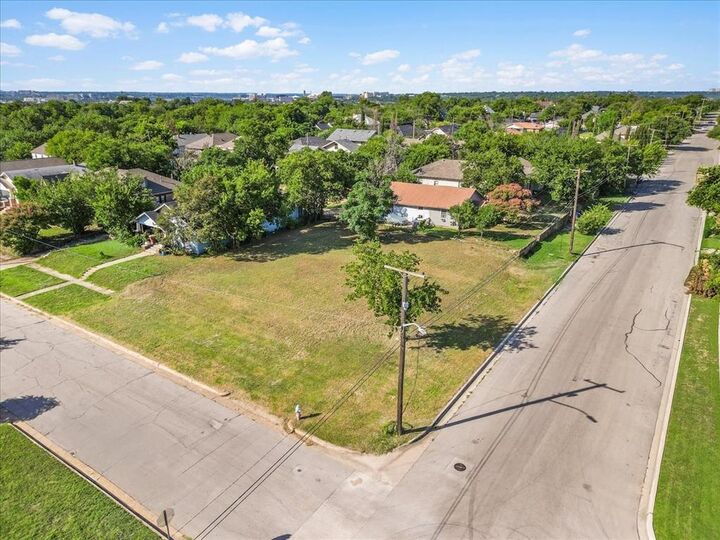 Property Photo:  1623 Lagonda Avenue  TX 76164 