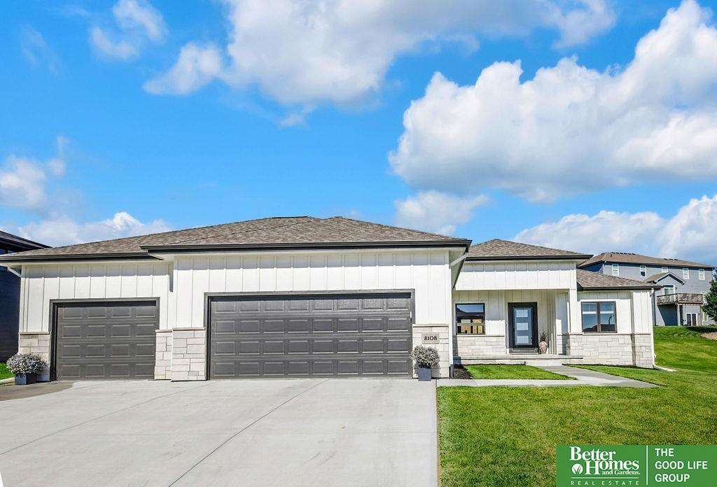 Property Photo: 8108 S 184 Terrace NE 68136