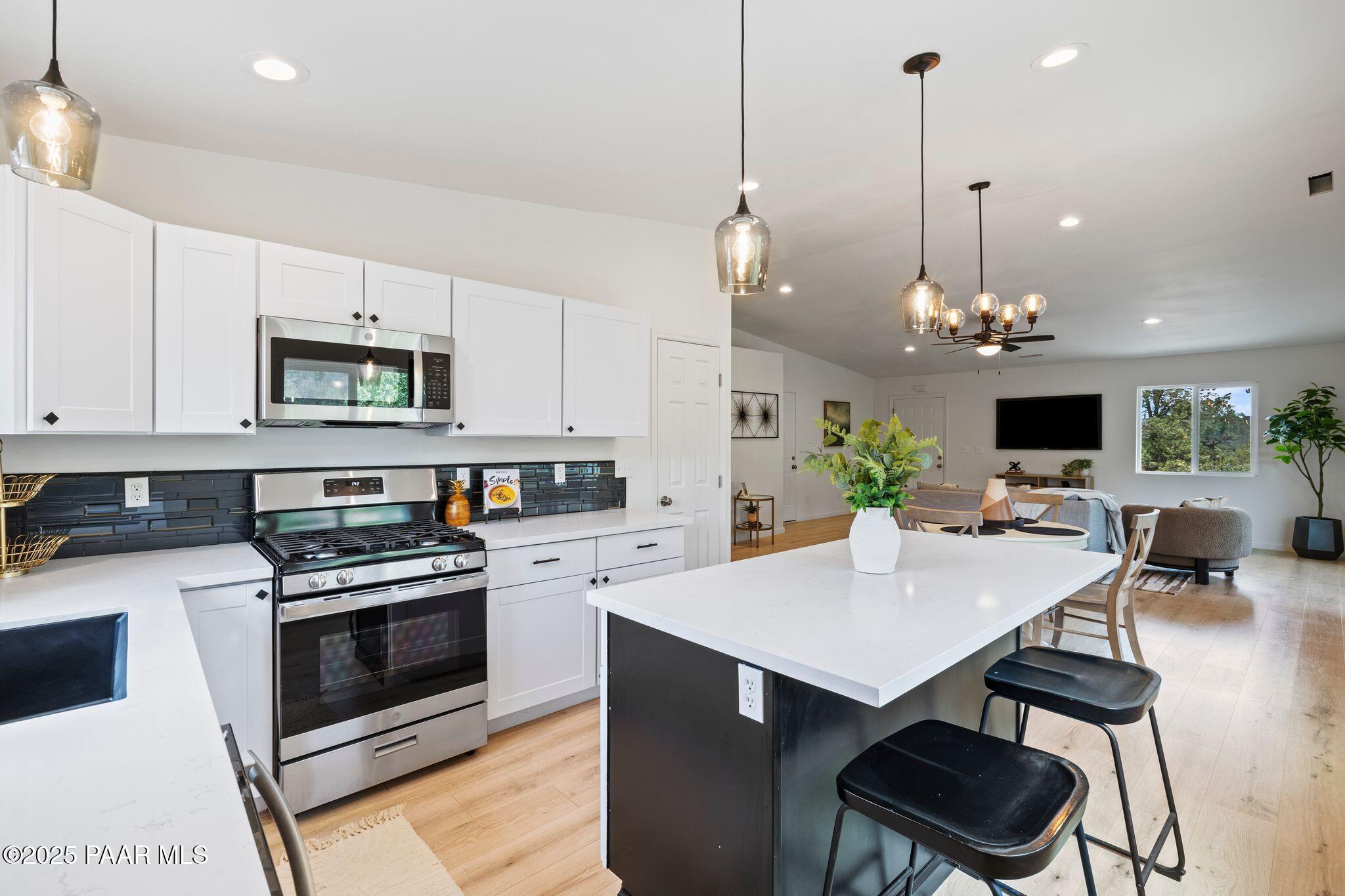 Property Photo:  1301 N Rose Quartz Dr Drive  AZ 85303 