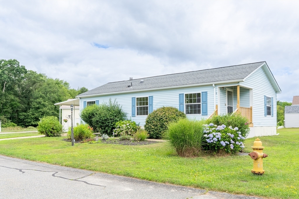 Property Photo:  11 Cardinal Court  RI 02878 