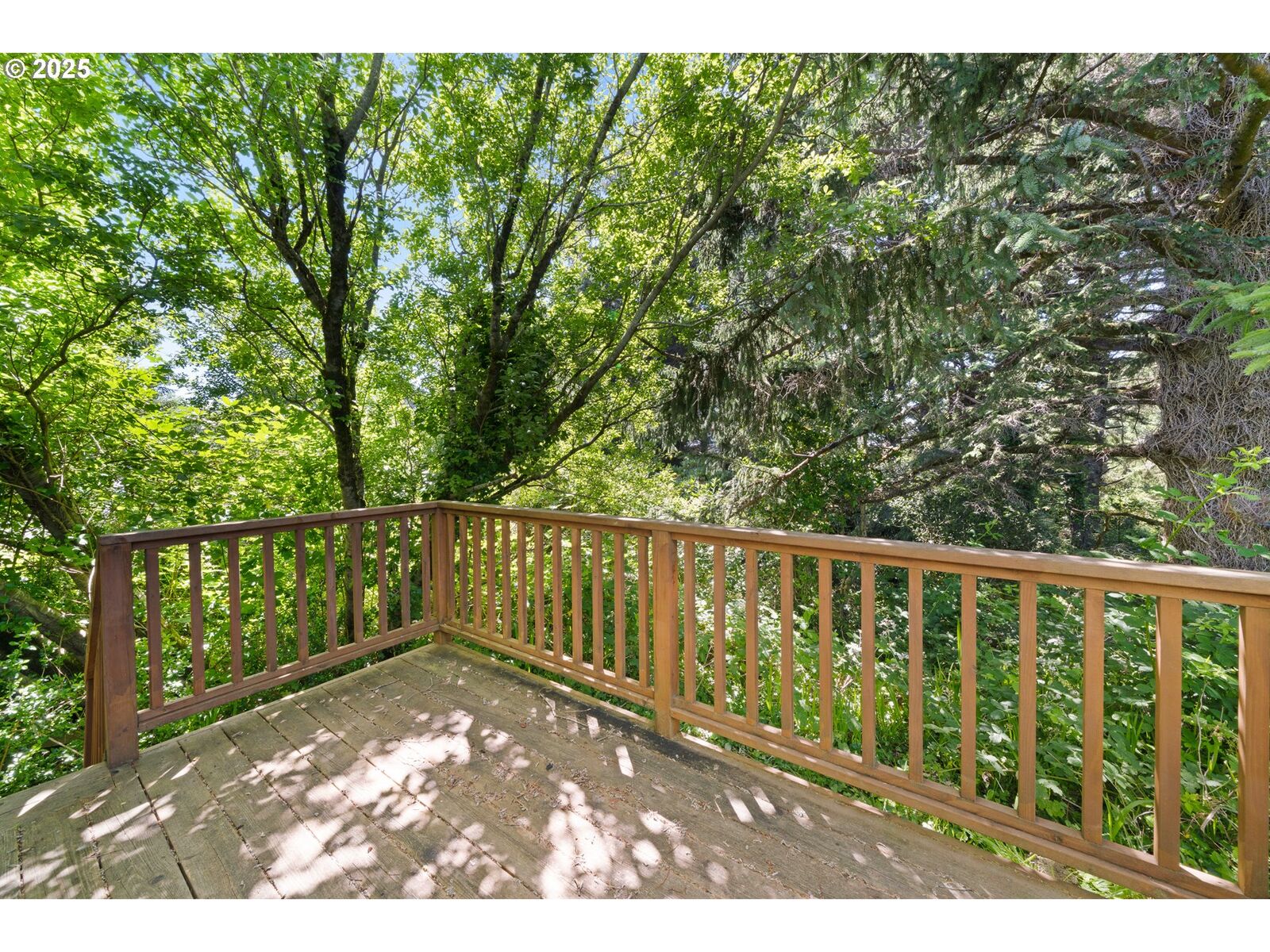 Property Photo: 4072 S Hemlock St OR 97110