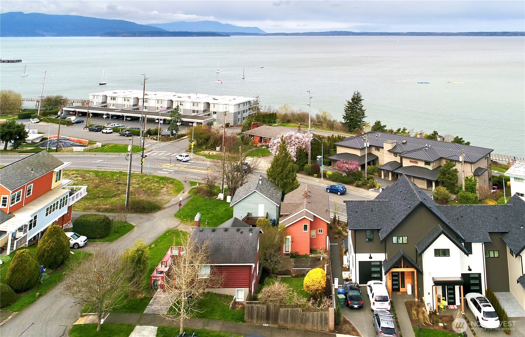 Property Photo: 522 12th Street WA 98225