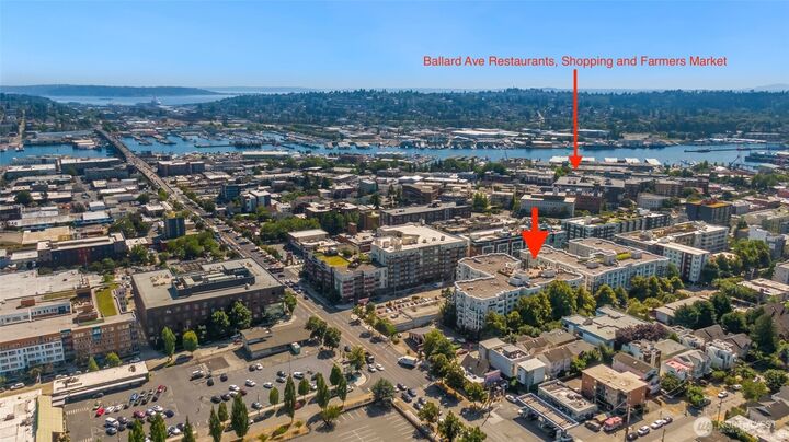 Property Photo: 1525 NW 57th Street 403 WA 98107