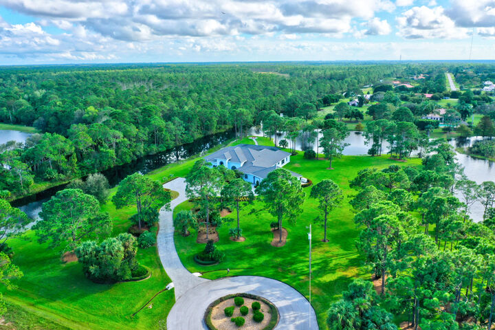 Property Photo:  2308 SW Austin Lane  FL 34990 