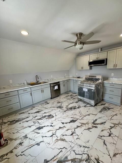 93 Chapin Avenue 3  Providence RI 02909 photo