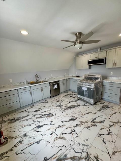 Property Photo:  93 Chapin Avenue 3  RI 02909 