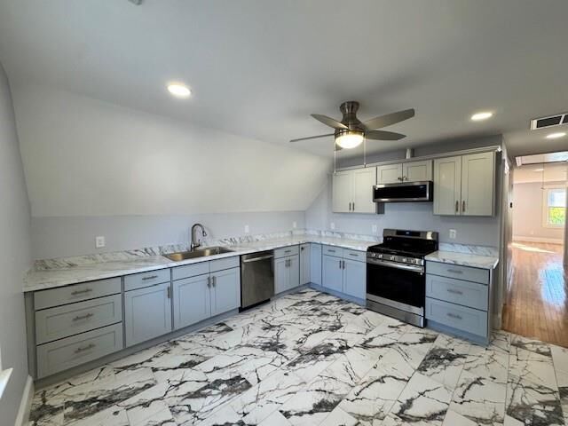 Property Photo:  93 Chapin Avenue 3  RI 02909 