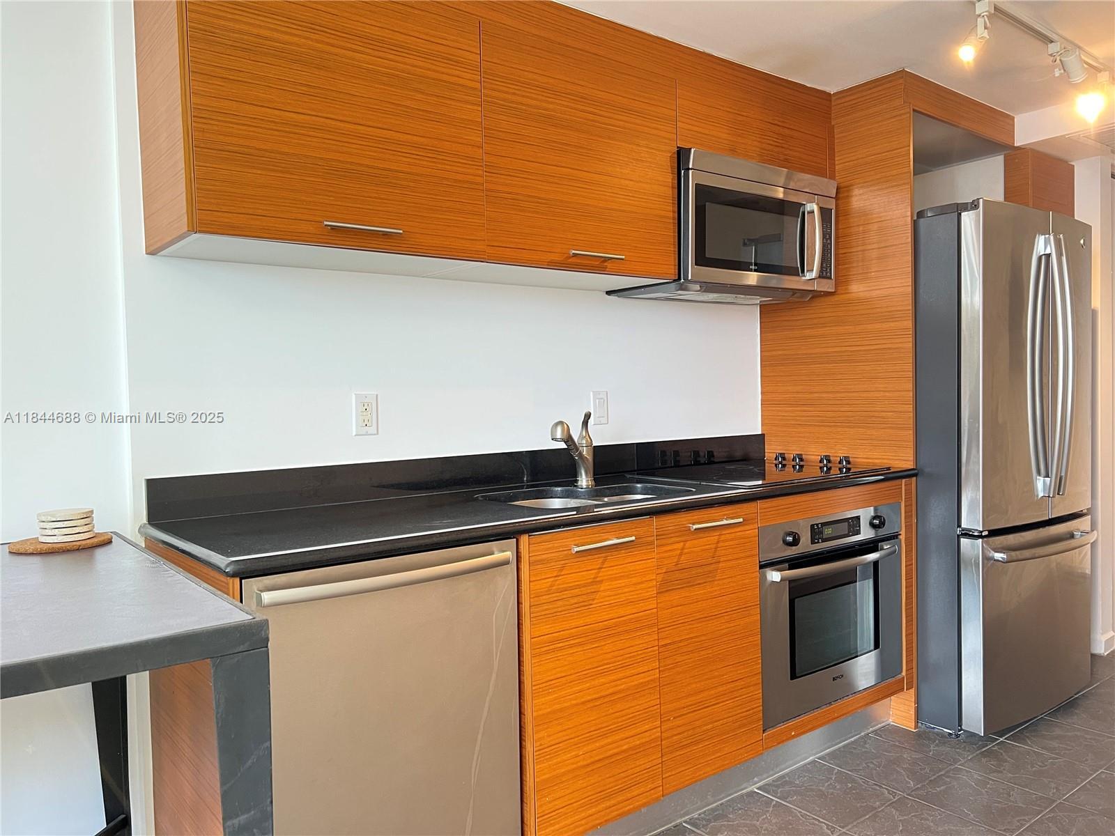 Property Photo: 50 Biscayne Blvd 3209 FL 33132