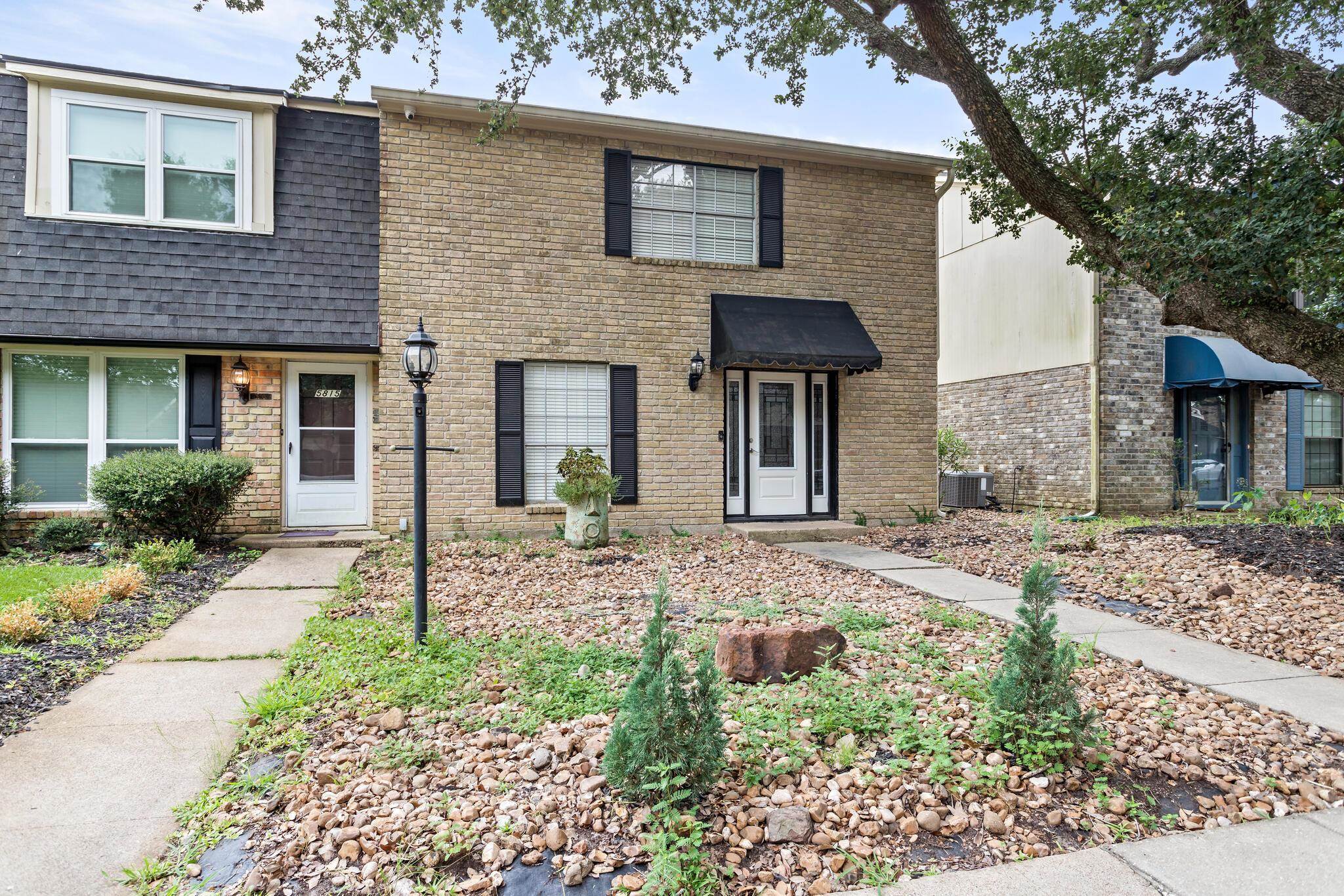Property Photo: 5817 Townhouse Ln TX 77707